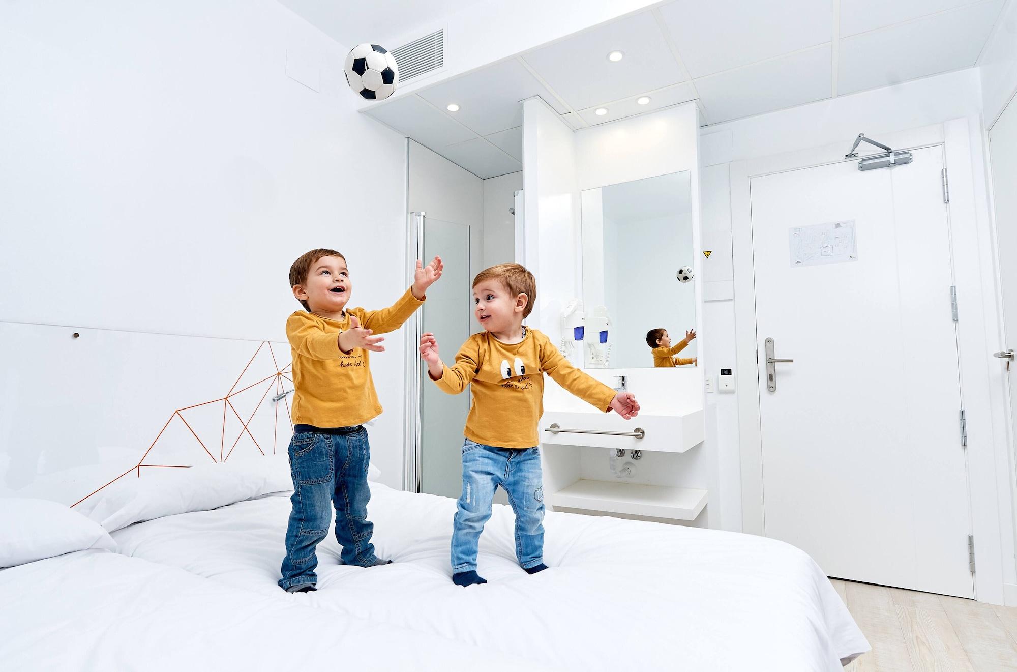 Amc Granada Hotel Екстериор снимка